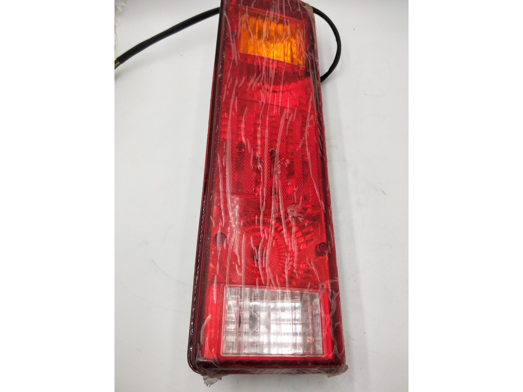 HOMAN Light Truck 带侧标志灯7功能新型组合后灯DZ9200810020