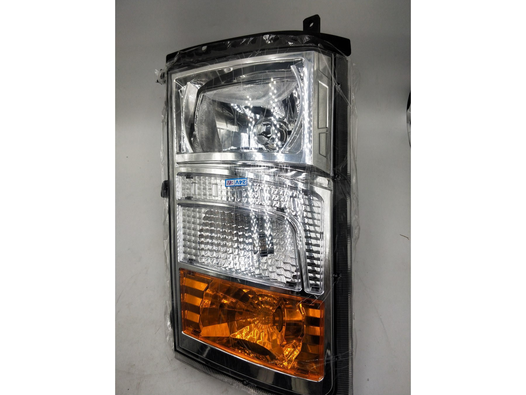 HOMAN Light Truck 驾驶室右组合前灯总成LG9704721002