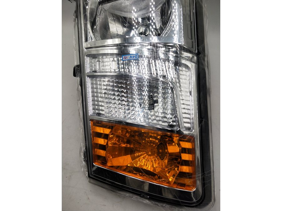 HOMAN Light Truck 驾驶室右组合前灯总成LG9704721002 Send VIN / photo for confirmation