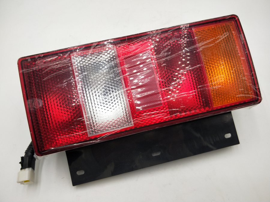 HOMAN Light Truck 驾驶室组合后尾灯（左）LG9704810001 LG9704810001