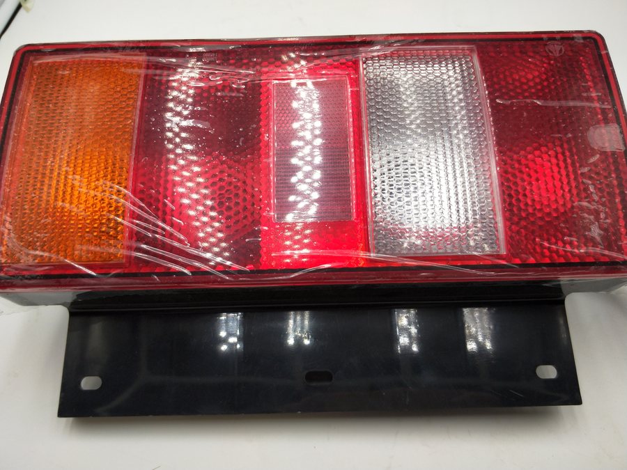 HOMAN Light Truck 驾驶室组合后尾灯（右）LG9704810002 LG9704810002